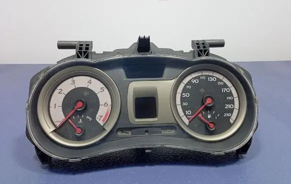 Renault Clio III Speedometer (instrument cluster) 8200343565