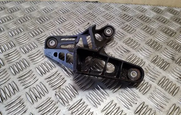 Volkswagen Eos Gear shift cable bracket 1K0711789G