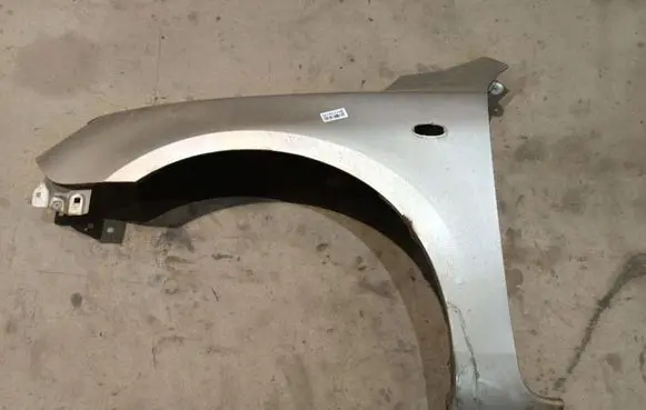 Mazda 3 I Fender