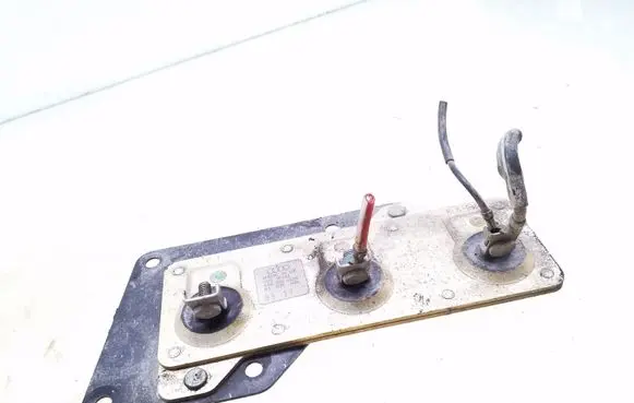 Audi 80 90 S2 B4 Coolant fan relay 4A0959493A