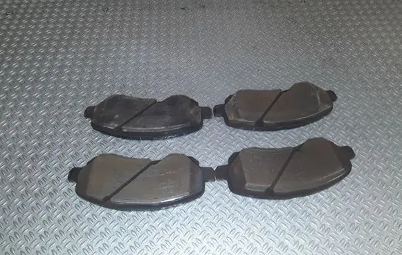 Mitsubishi Outlander Brake pads (front) 