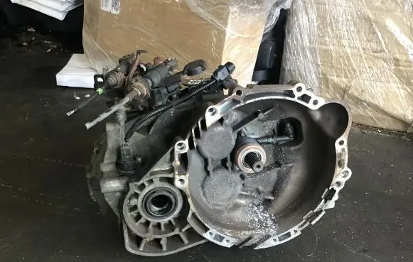 KIA Magentis Manual 6 speed gearbox S905JC 006580