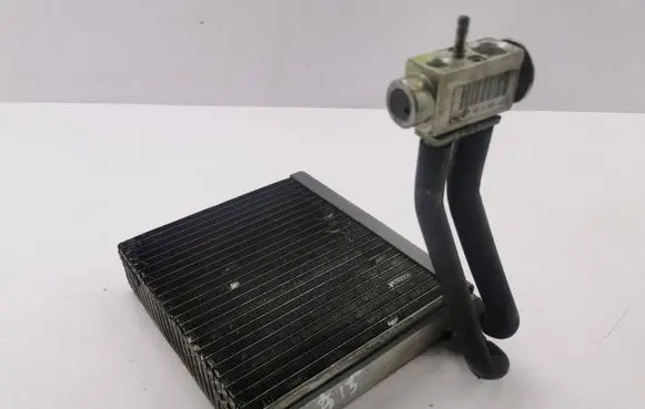 Air conditioning (A/C) radiator (interior)