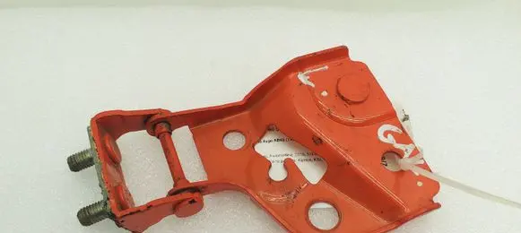 Toyota Aygo AB40 Tailgate/trunk/boot hinge