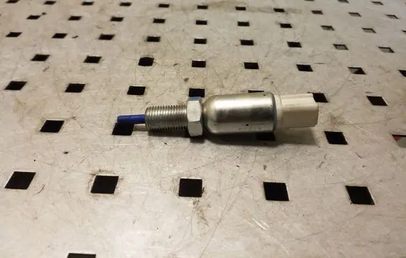 Brake pedal sensor switch