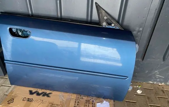 Subaru Legacy Front door