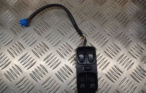 Mercedes-Benz C W203 Electric window control switch A2038200110