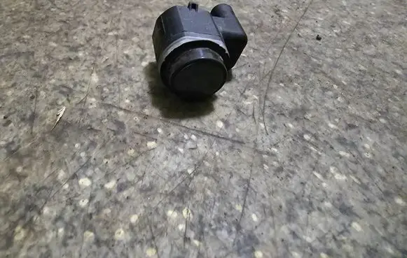 BMW 5 E60 E61 Parking PDC sensor 7687335