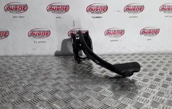 Mercedes-Benz GL X166 Brake pedal A1662901001