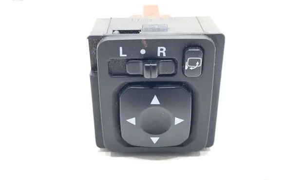 Mitsubishi Outlander Wing mirror switch 