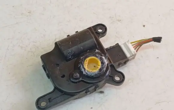 KIA Ceed Air flap motor/actuator 