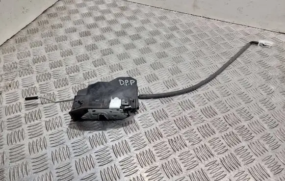 BMW 3 F30 F35 F31 Front door lock 7229458 A053702