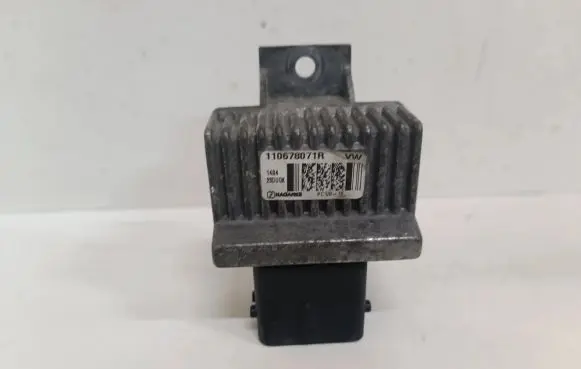 Renault Laguna III Glow plug pre-heat relay 110678071R