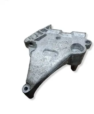 Volkswagen Golf V Engine mounting bracket 03G199207A