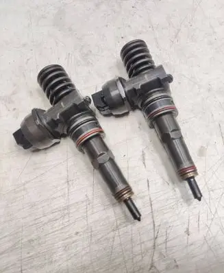 Volkswagen Golf IV Fuel injectors set 0414720038