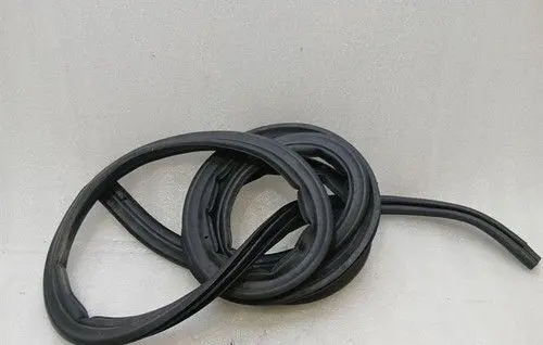 Ferrari California F149 Trunk rubber seal (body) 69773500