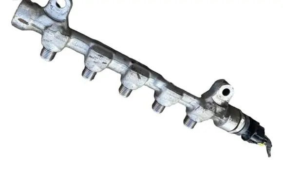 Fuel main line pipe