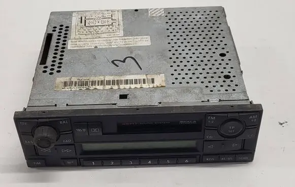 Radio/CD/DVD/GPS head unit
