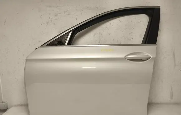 BMW 5 F10 F11 Front door 