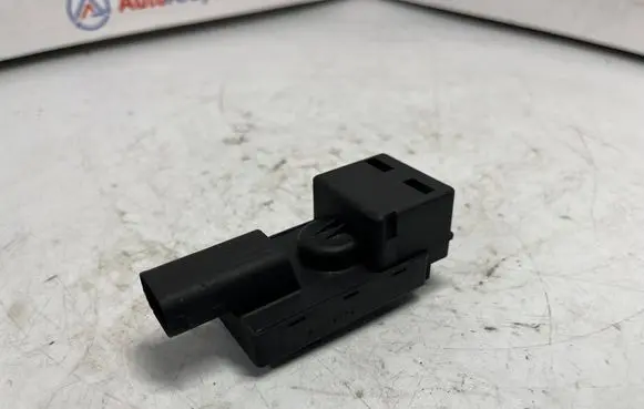 BMW 5 E60 E61 AUC sensor 6933052 64116933052 0151688