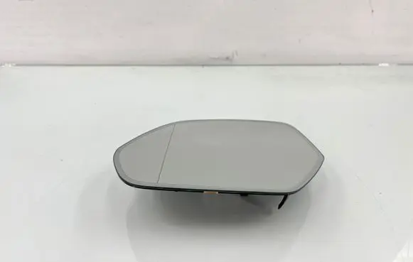 Audi Q8 Wing mirror glass 4M8857535 9252524001