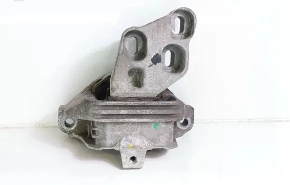 Mercedes-Benz CLA C117 X117 W117 Engine mount bracket 326E23 326E22 A24624006