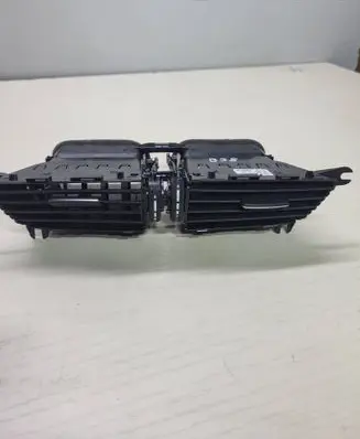 Mercedes-Benz C W204 Dash center air vent grill A2048308454