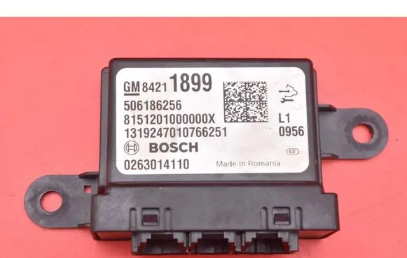 Opel Insignia A Engine control unit/module ECU 84211899