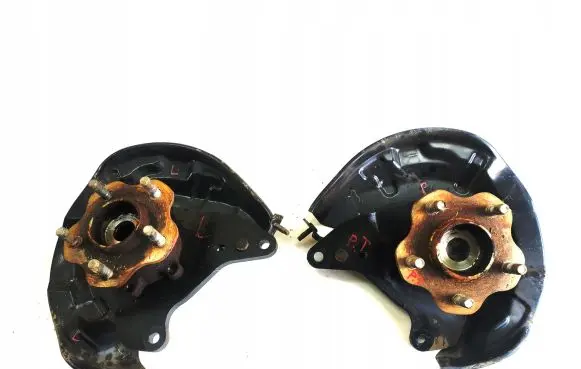Rear wheel hub