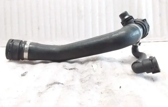 BMW 1 E81 E87 Engine coolant pipe/hose 7525641