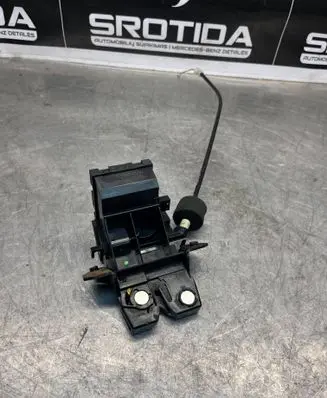 Mercedes-Benz C W203 Tailgate/trunk/boot lock/catch/latch A2037500184