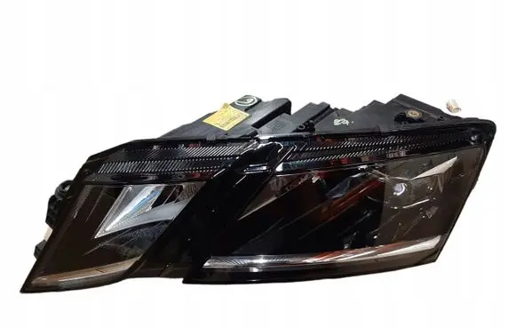 Skoda Octavia Mk3 (5E) Headlight/headlamp 5E1941015D