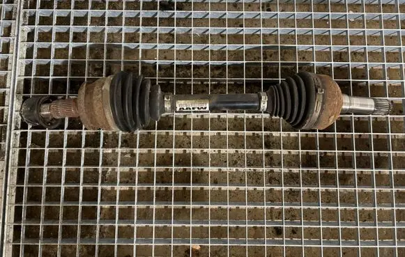 Opel Astra J Front driveshaft 13335142