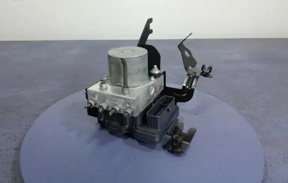 Renault Arkana ABS Pump 476606196R
