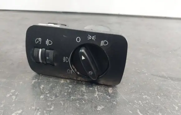 Seat Toledo II (1M) Light switch 1M1941531E