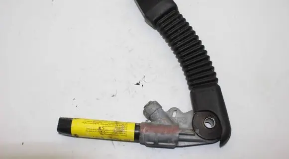 BMW X3 E83 Front seatbelt buckle 33027346 BAMPT10479 9119538