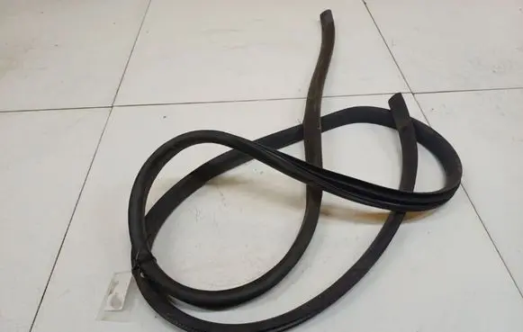 Isuzu D-Max Rubber seal rear door