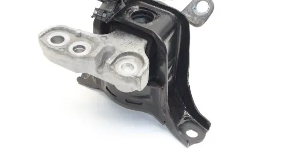 Toyota Yaris XP210 Engine mount bracket 1230518050