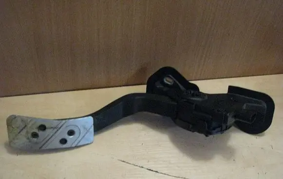 Mazda 6 Accelerator throttle pedal KD3141600