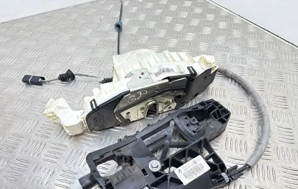 Mercedes-Benz S W221 Rear door lock A2217307835