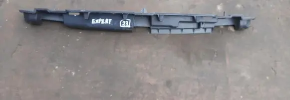 Peugeot Expert Rear bumper mounting bracket 9811088680