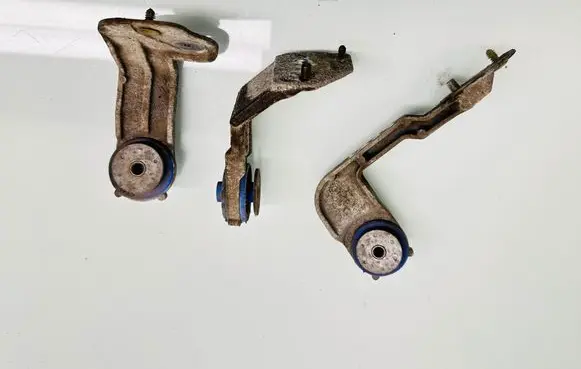Citroen Jumpy Radiator mount bracket 9806542180