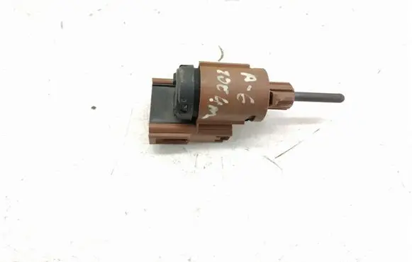 Volkswagen Golf IV Brake pedal sensor switch 3B0945511B