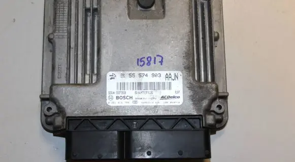 Opel Insignia A Engine control unit/module 55574903 55573560 0281016704
