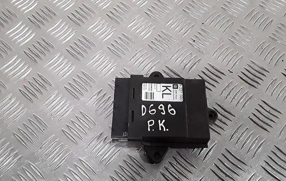 Opel Vectra C Door control unit/module 9227560
