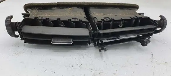 Toyota Previa (XR30, XR40) II Dash center air vent grill 5540528310 5540528320 5567028100