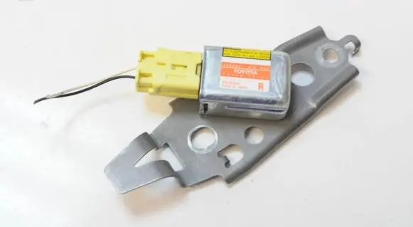 Lexus GS 300 350 430 450H Airbag deployment crash/impact sensor 8986030130