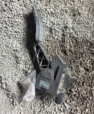 Opel Corsa B Accelerator throttle pedal 0281002278