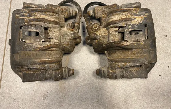 Mercedes-Benz G W461 W463 1st Gen Rear brake caliper A0004200979