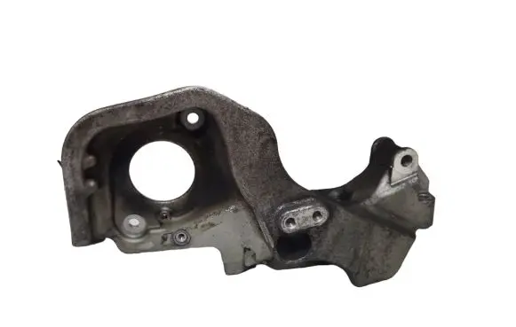 Volvo V60 Generator/alternator bracket 31401103